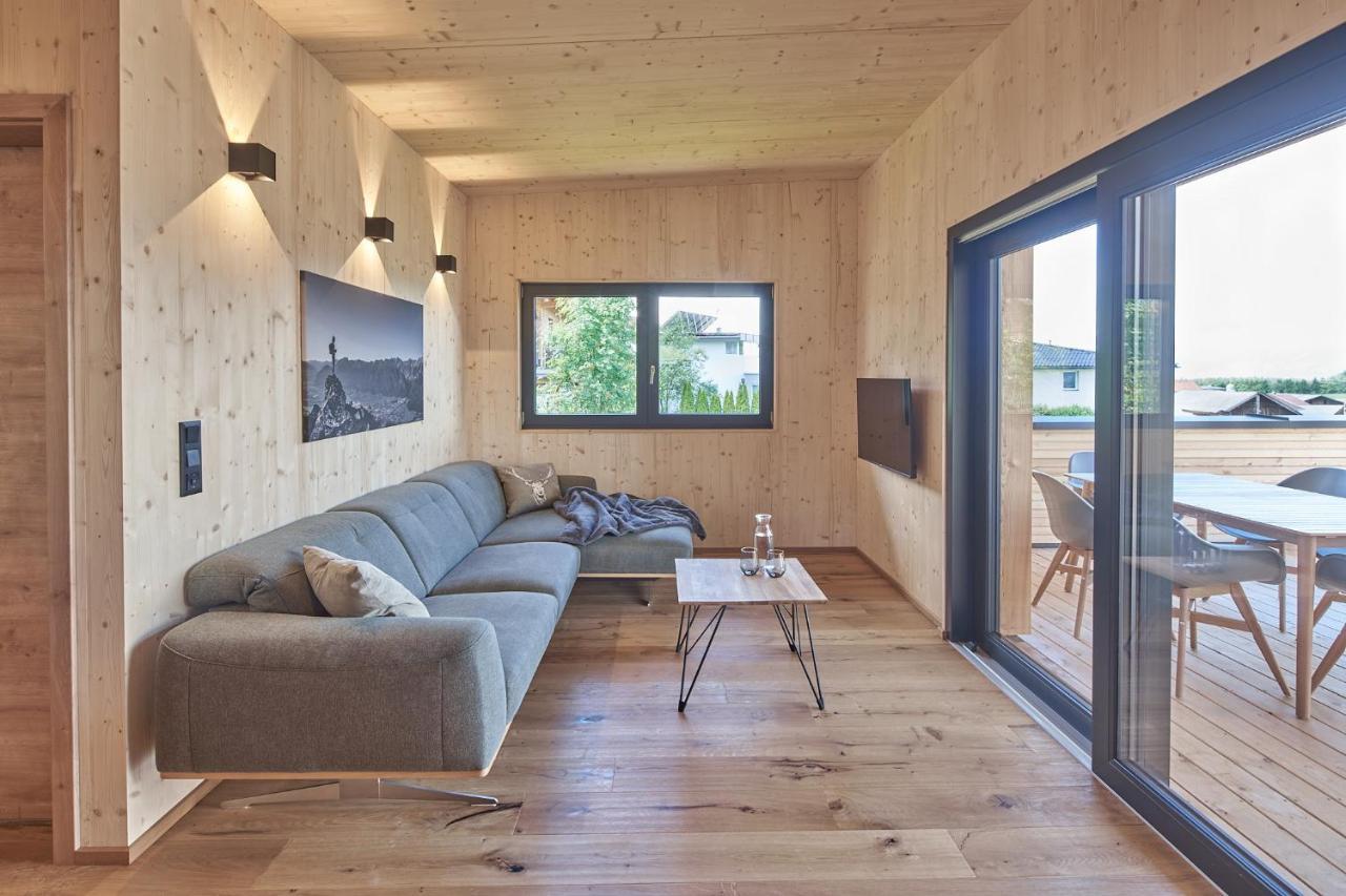 Black Forest Lodges - Gehobene Ferienwohnungen Mit Privatsaunas Tulfes Bagian luar foto