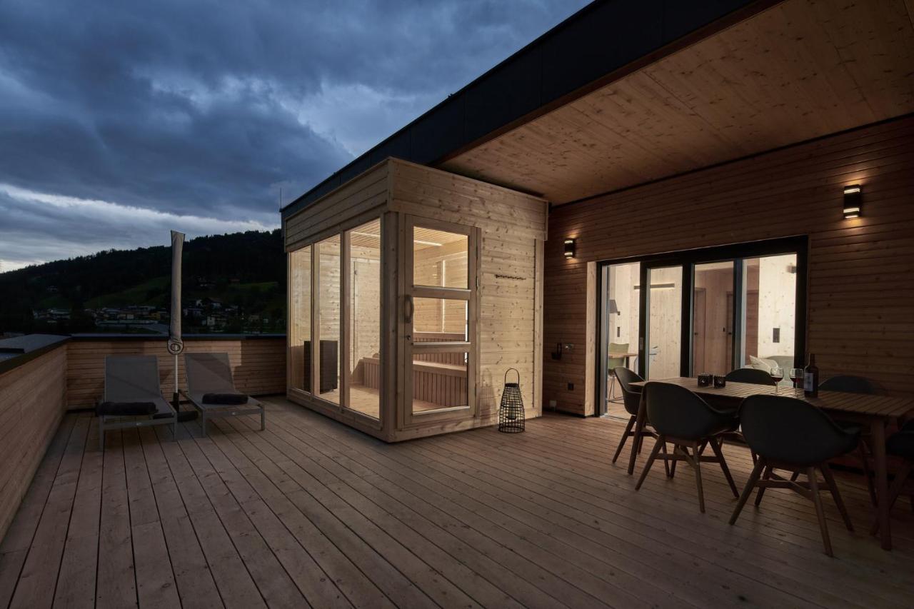 Black Forest Lodges - Gehobene Ferienwohnungen Mit Privatsaunas Tulfes Bagian luar foto
